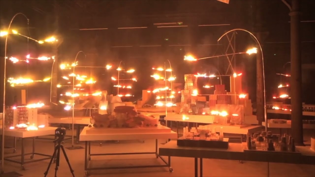 Chroniques de Solaris - Les maquettes de Frank Gehry à grande échelle