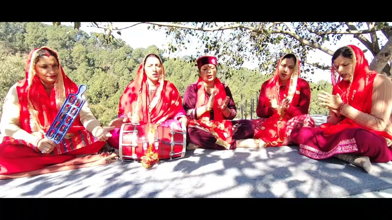 ❤️❤️फिक्र न करो भोले, फिक्र न करो,आरती दी बेला, असां पहुंच जाणा❤️❤️#hamirpurladies #himachaliculture