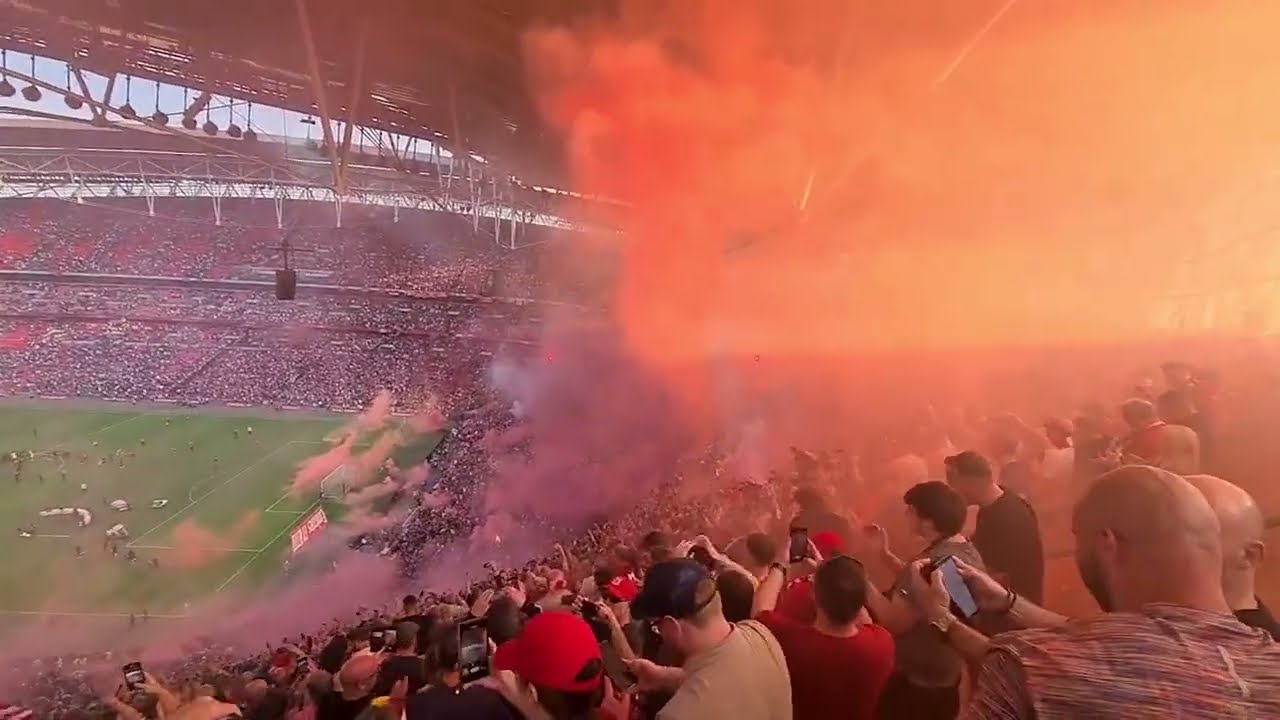 Scenes as Liverpool win the FA Cup & fans sing One Kiss by Dua Lipa | Wembley | 14.05.22
