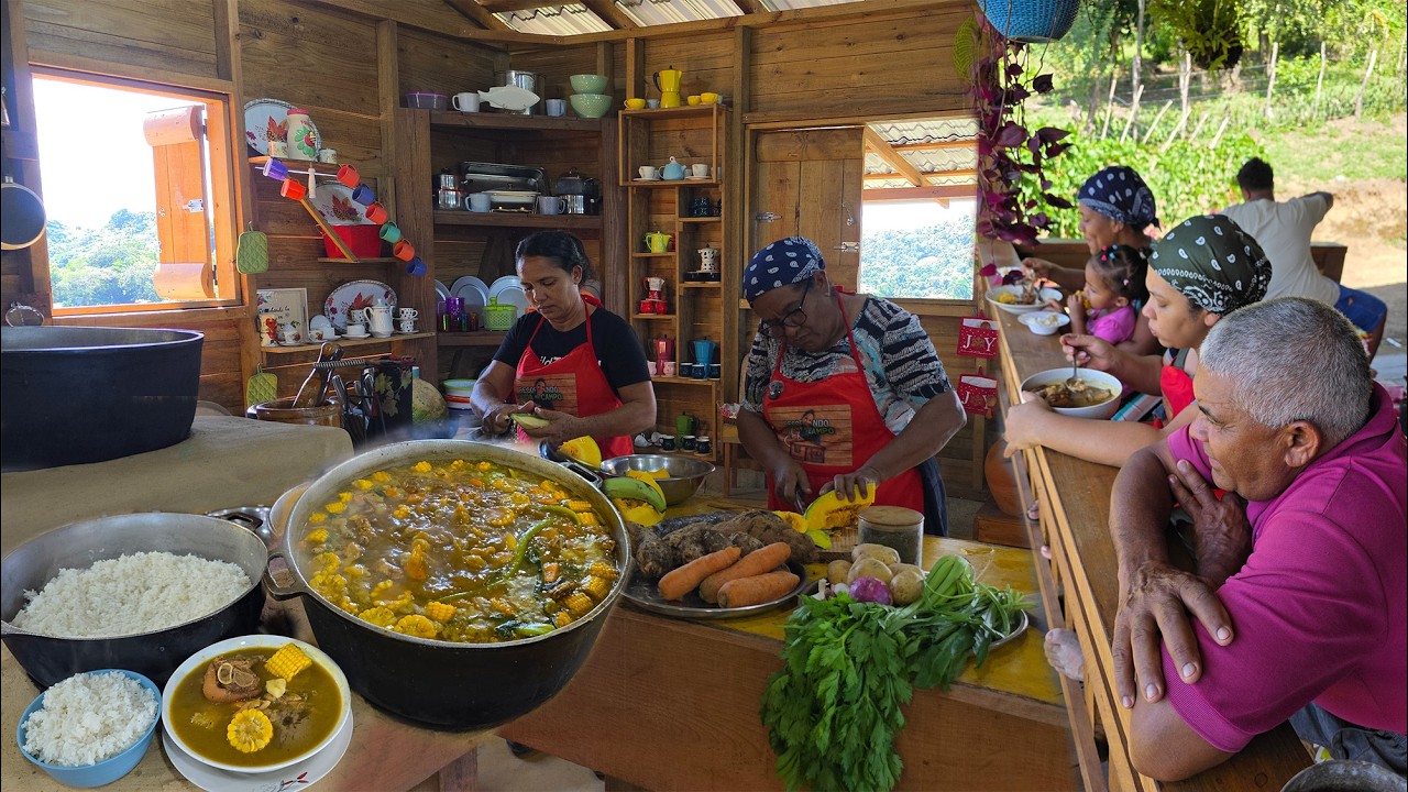 Llegaron A La Comunidad Para Ayudar A Estas Familia. Así Lo Recibimos En La Cocina