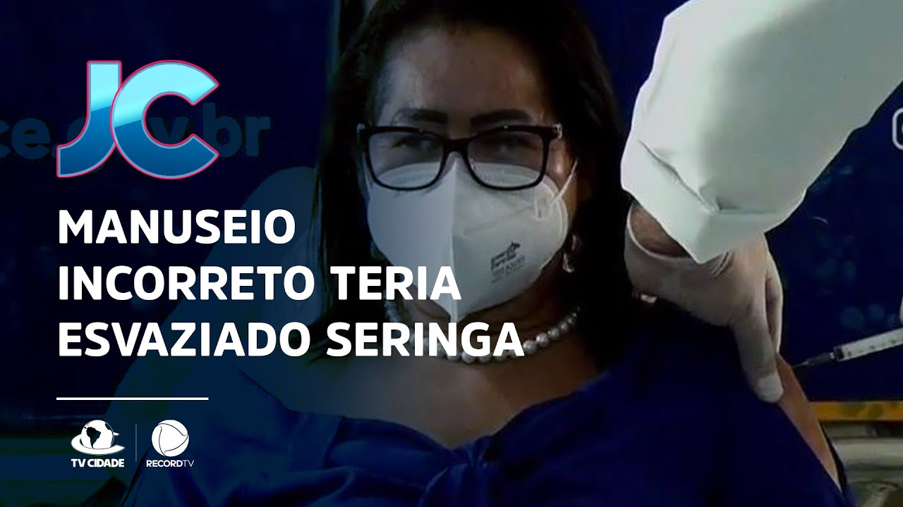 Quixadá: Manuseio incorreto teria esvaziado seringa antes da aplicação em secretária de Saúde