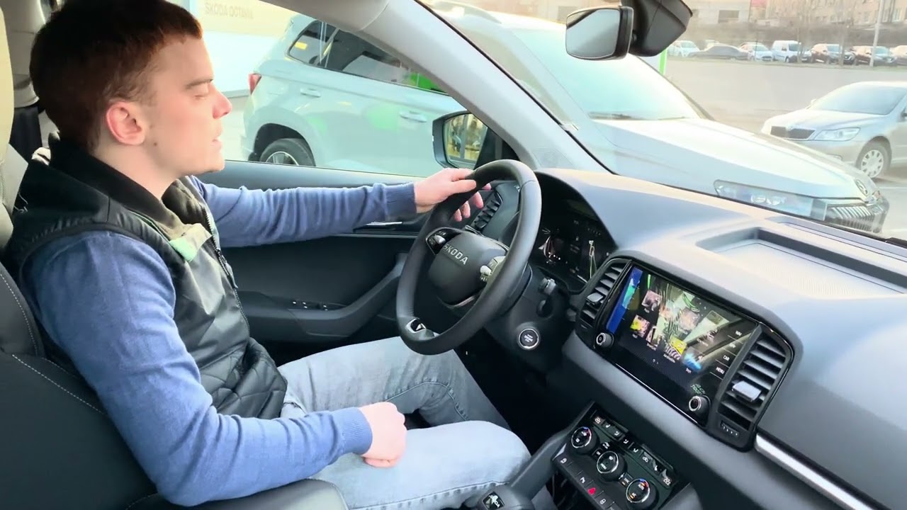 &Scaron;koda KAROQ  2025 selection Plus чи SportLine, що обрати?