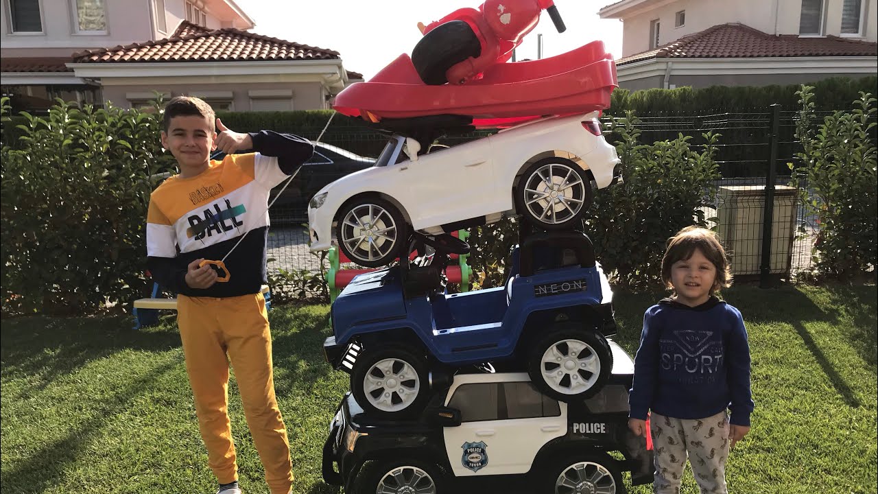 Fatih selim ve Enes tüm akülü arabaları üstüste koymuş😱sonra onları indirip birbirlerini kovaladılr