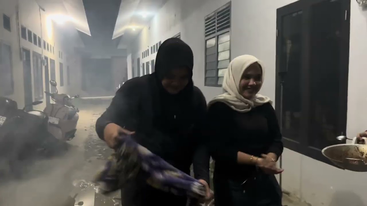 Bakar bakar yang telat