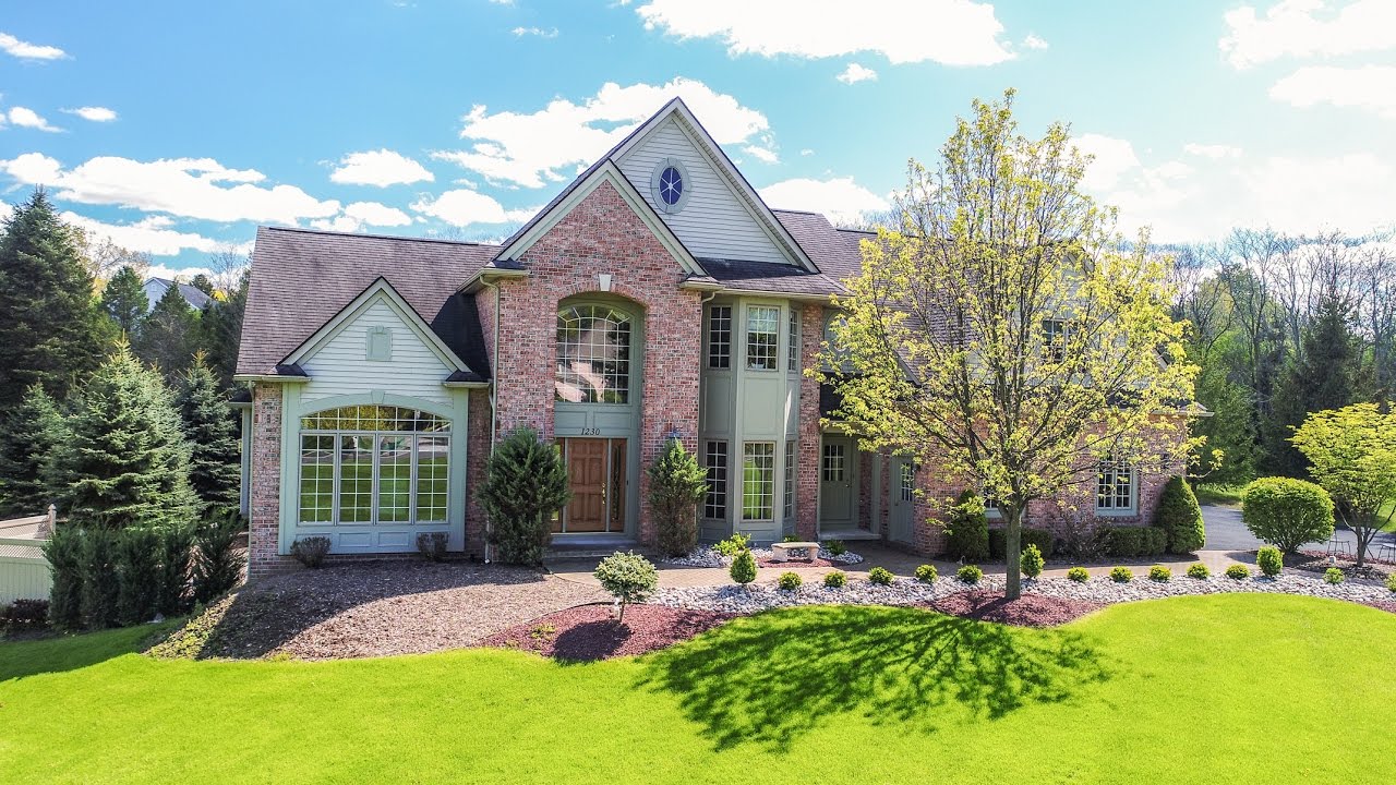1230 Red Fox Run, Victor, NY presented by Bayer Video Tours