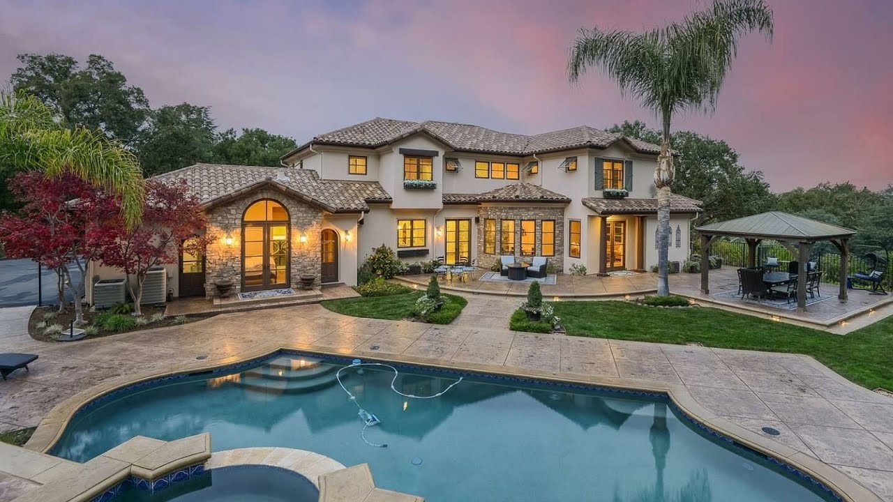 $12,000,000! One of a kind estate in Los Altos has an entertainer's dream backyard