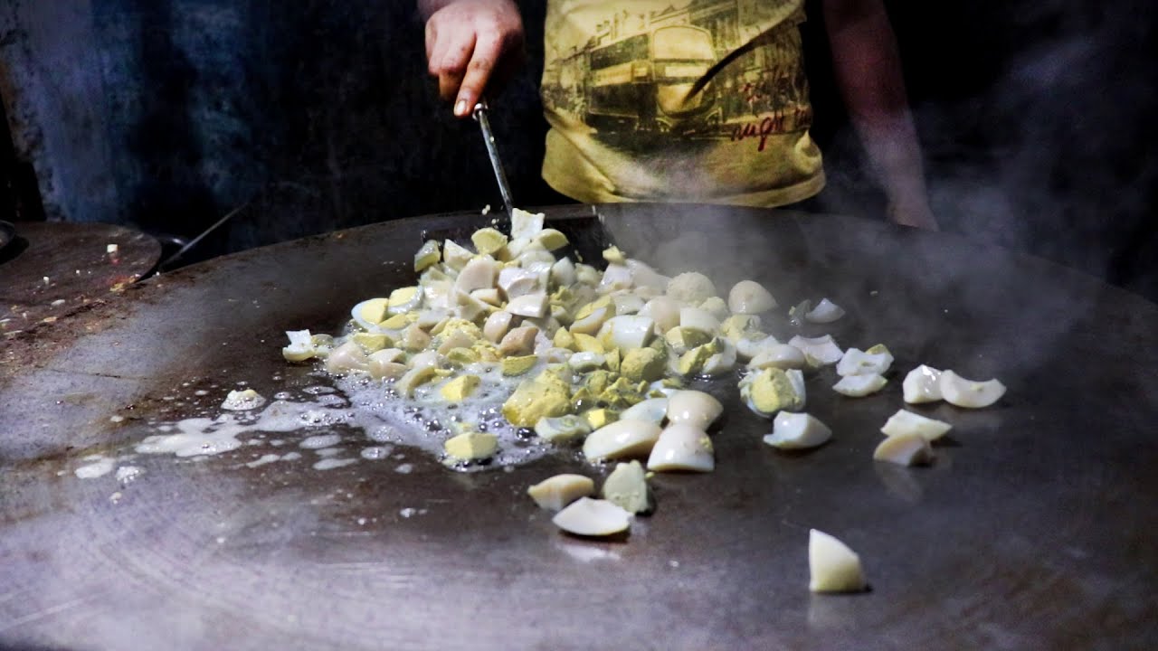 Biggest Egg Boil Fry Of India | Best Spicy Egg Breakfast | Quick Recipes | Indian Street Food