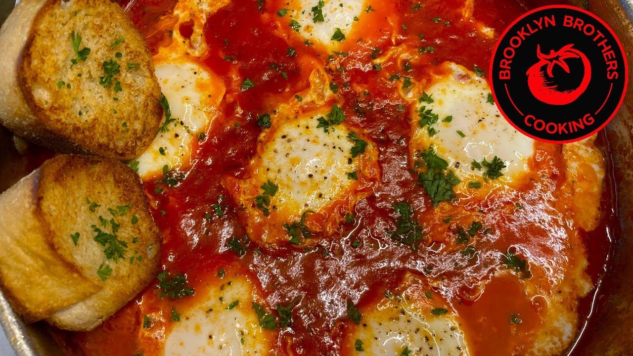 Eggs in Purgatory: Your New Favorite Poached Egg Dish! 🔥