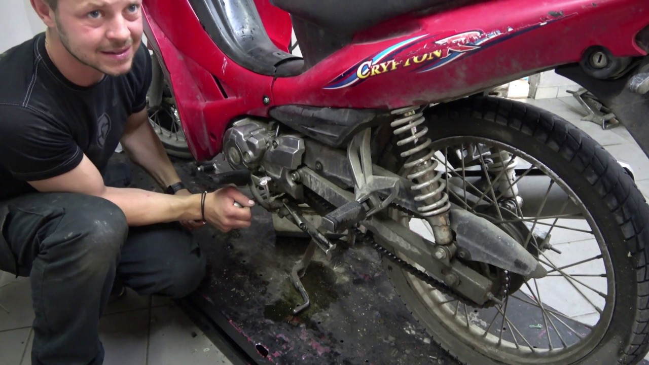 oil change and chain adjustment: YAMAHA CRYPTON