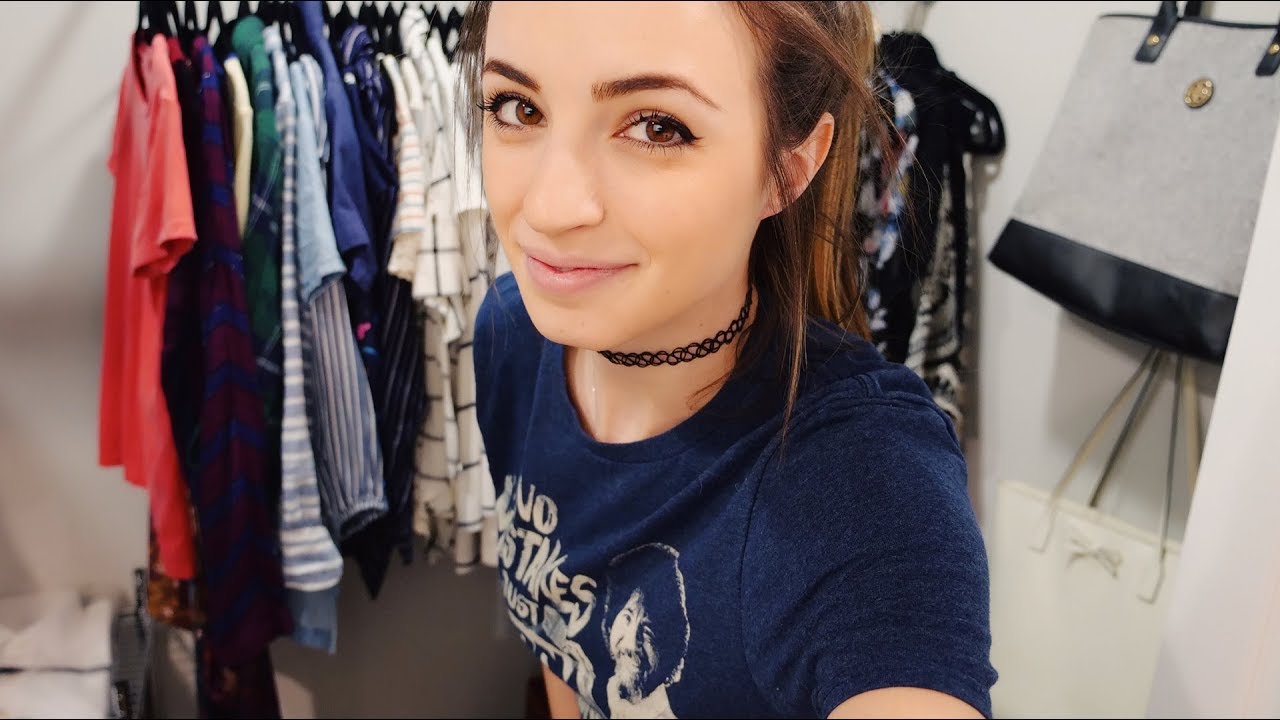 ASMR | What's in My Closet? Relaxing Show & Tell ♡