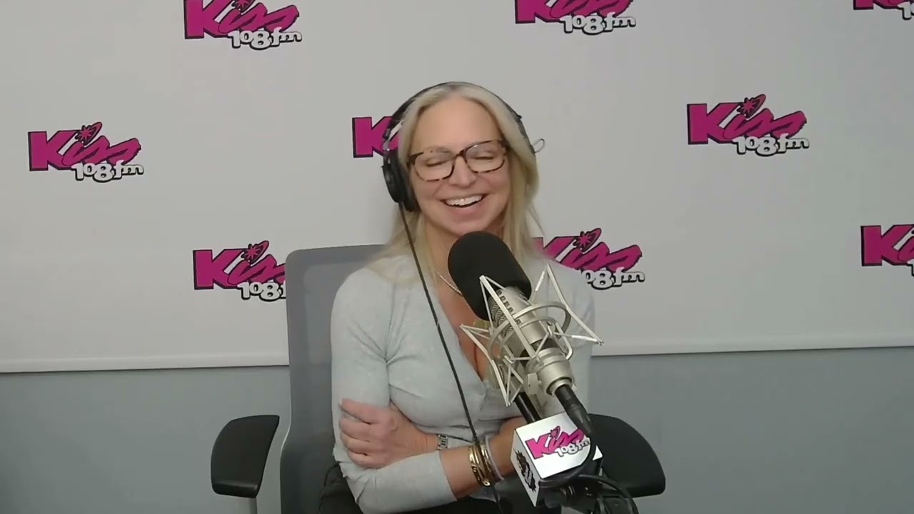 Billy & Lisa React to Benny Blanco's Gross Habits That Have Fans Begging Selena to Run! 😱