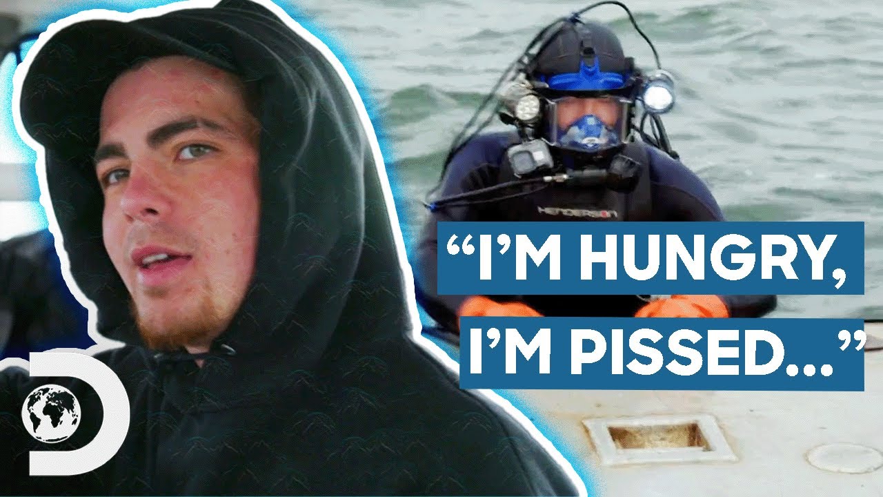 Chris McCully Loses It When The New Diver Jams His Dredging Hose | Gold Divers