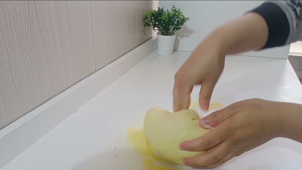 Khobz - Moroccan White Bread Recipe