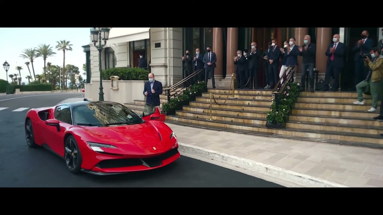 Ferrari SF90 Stradale Sound il pilota di Formula 1 CharLes LecLerc la guida nel Principato di Monaco
