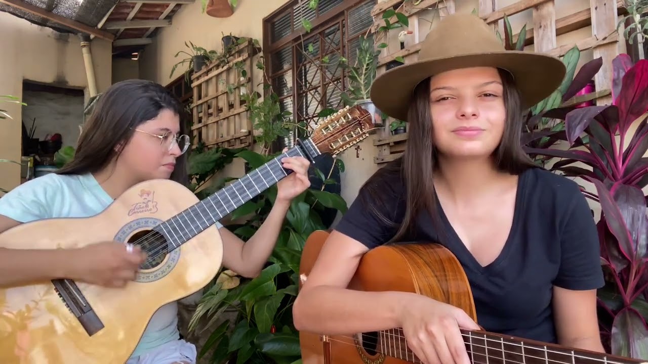 REI DO GADO - LIZANDRA E VICTORIA || TIÃO CARREIRO E CARREIRINHO