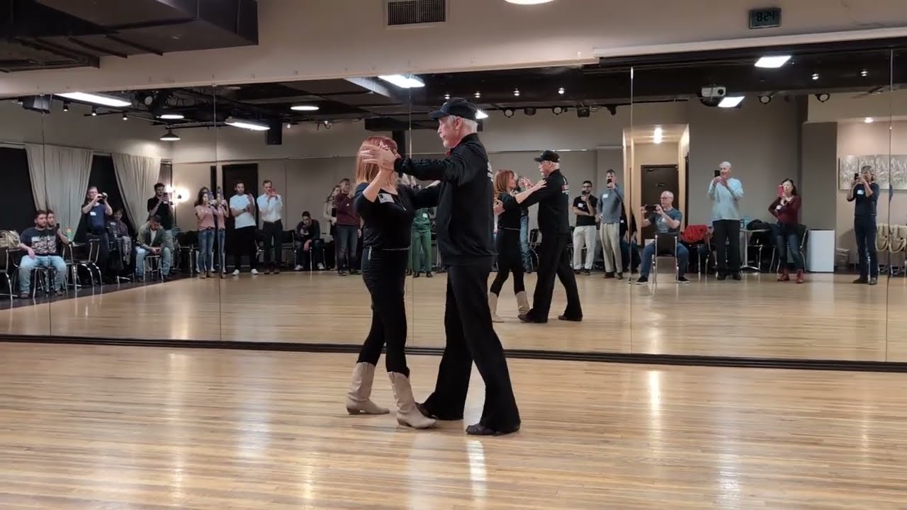 Two Step @ Studio 22 with Bobby Pritchard 20260122 202303415