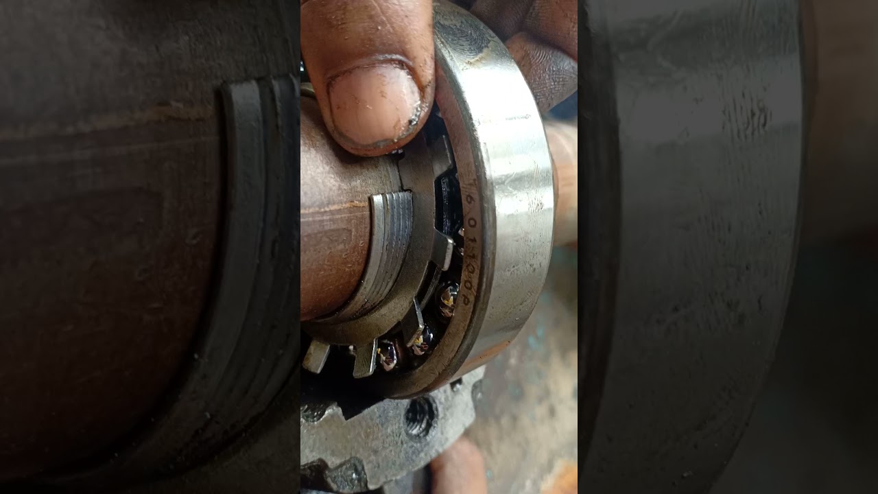 Dust collector shaft bearing replacement