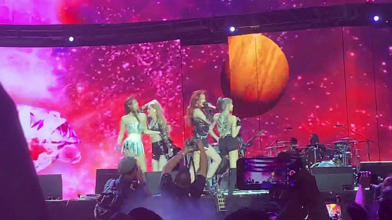 BLACKPINK Forever Young @ Coachella weekend 2