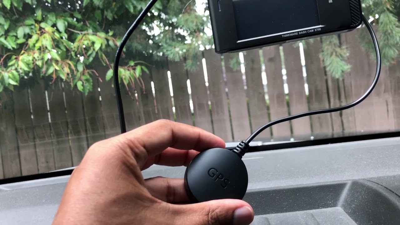 Blogger review of the Dual Camera Thinkware X700 Dashcam