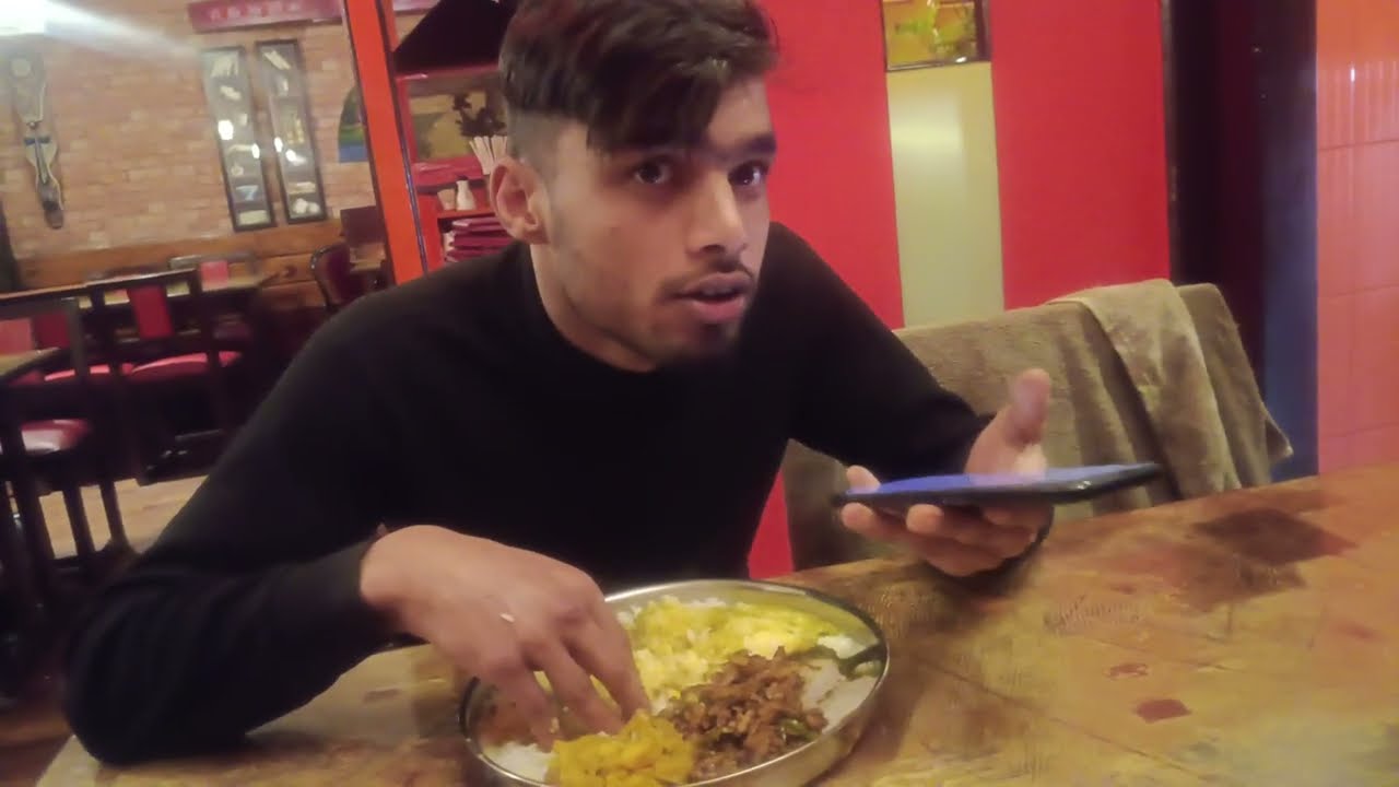 Kitchen Mein Kam Kaisa Karna Padta Hai Dekho 🥰🥰|| Ramen Tripura 