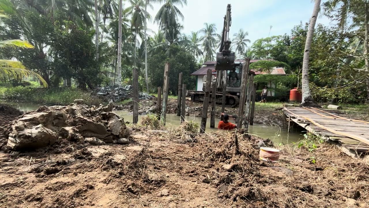 Proses Pasang Tiang Jembatan Hari Ke-2 | Tetap Kerja Keras di Tengah Bulan Puasa