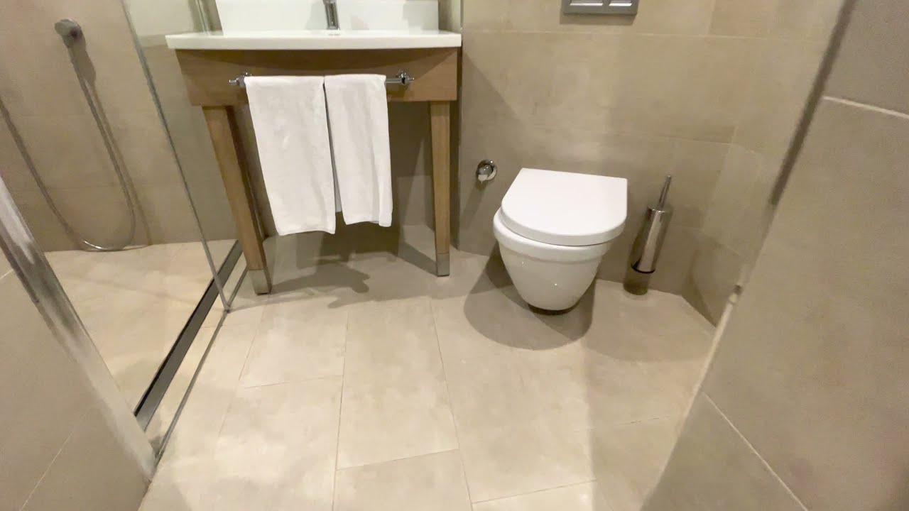 Queen Room @ Hampton by Hilton Istanbul Zeytinburnu Hotel - 4K