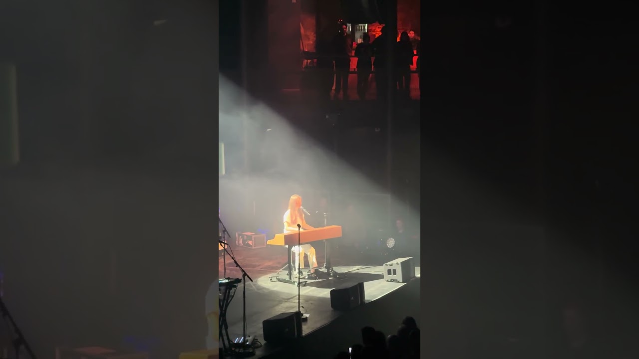 Sigrid - Dynamite (Acoustic) (Live) - Roundhouse, Camden - 13-03-2026