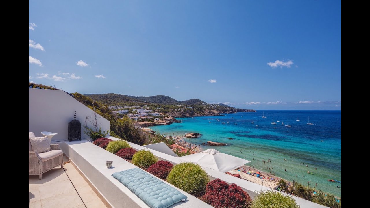 Contemporary Penthouse Apartment Right On the Beach with Stunning Sea Views - ref. 1852