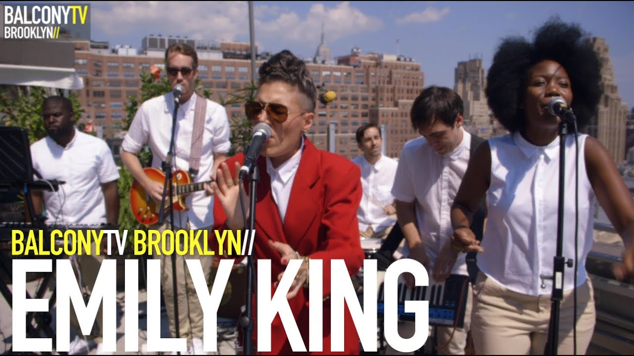 EMILY KING - SLEEPWALKER (BalconyTV)