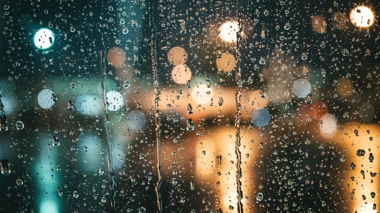 Listening to Rain on the Window at Night | 10 Minutes