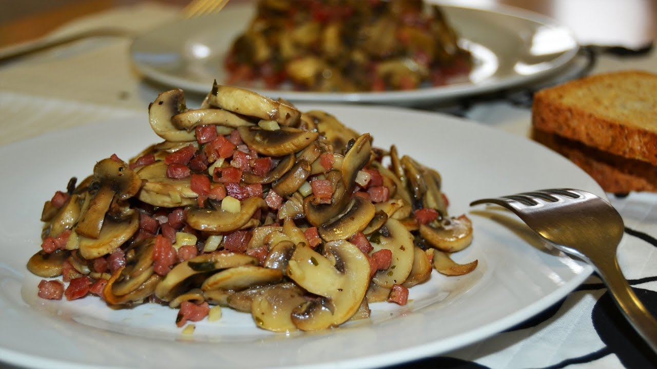 Mushrooms with Garlic & Serrano Ham - Easy Spanish Tapas Recipe