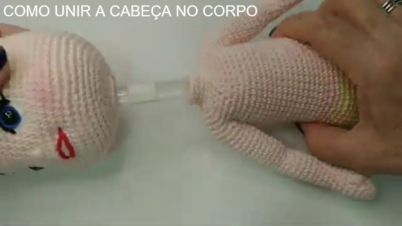 PERFEIÇÃO EM CADA DETALHE: APRENDA A UNIR A CABEÇA AO CORPO DA BONECA MICHELE DE CROCHE 5/7...