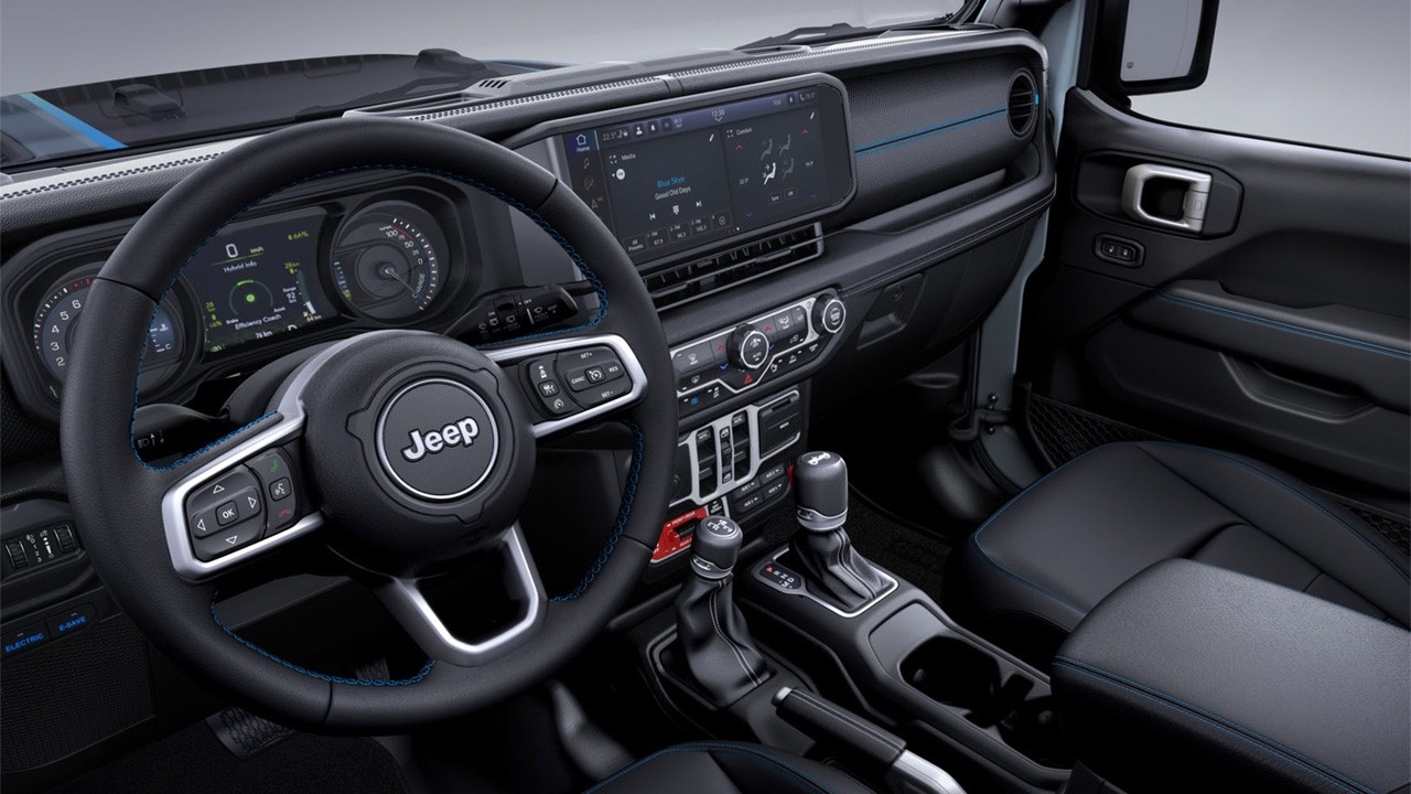 Информационно-развлекательная система JEEP&reg; Uconnect 5 &mdash; Руководство по беспроводному (OTA) обнов...
