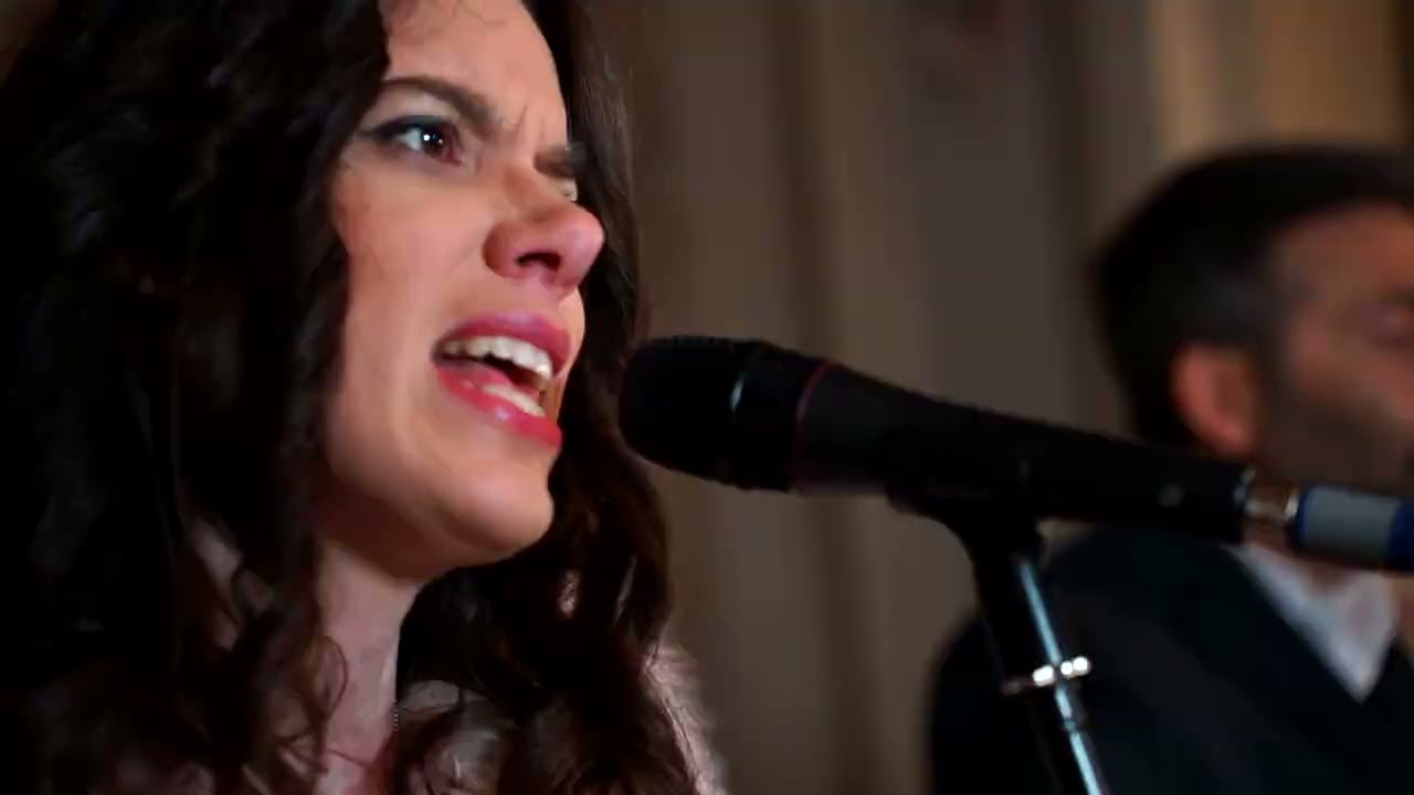 Let Me Love You - Mario (Cover by Dandelion Acoustic Duo)