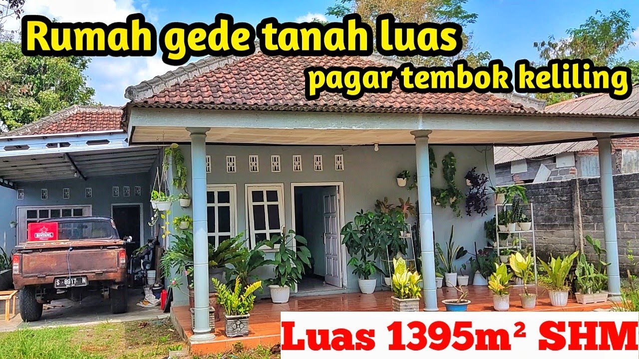 Rumah gede tanah luas pagar tembok keliling ada kandang untuk ternak sapi dan jangkrik siap pakai