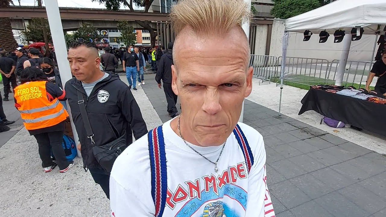 Iron Maiden — тур по стендам с контрафактной продукцией — Мехико — Foro Sol — Legacy Of The Beast...