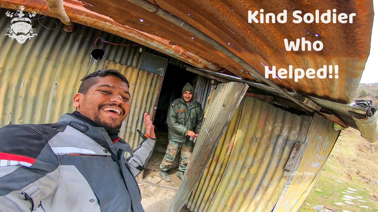 Indian Army Soldier Helped Me While I Was Struggling with Low Temperature at Sela Pass