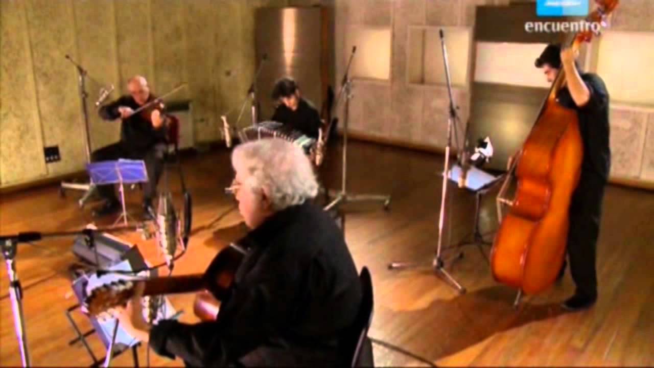 En un corralón de Barracas - TATA CEDRON