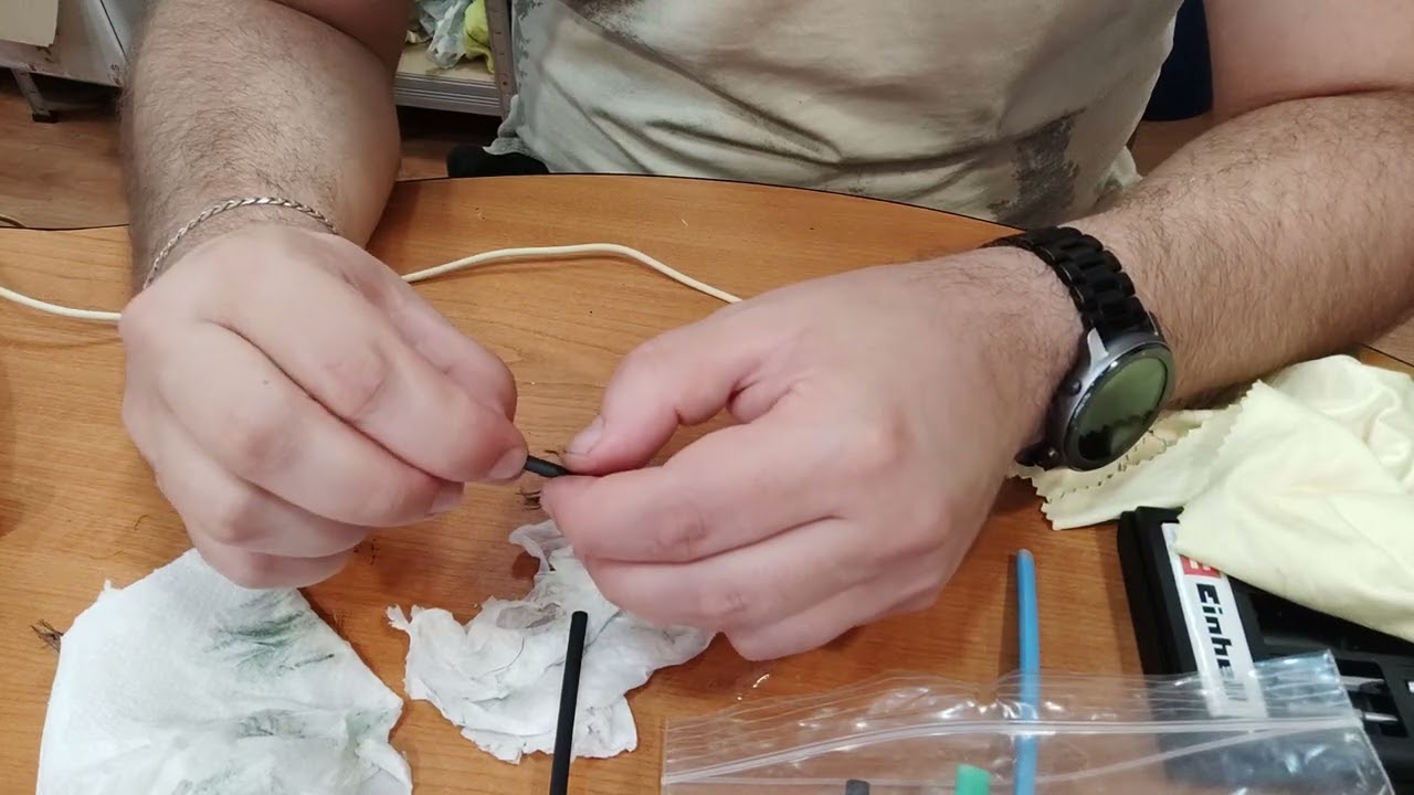 MacBook MagSafe 2 töltő javítása. Törött szakadt zárlatos kábel. GsmService Szombathely.