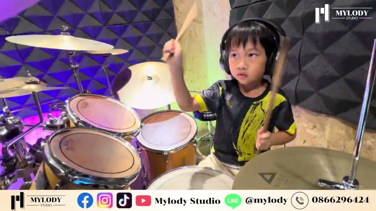 Sweet child o mine  Drum Cover by วิว
