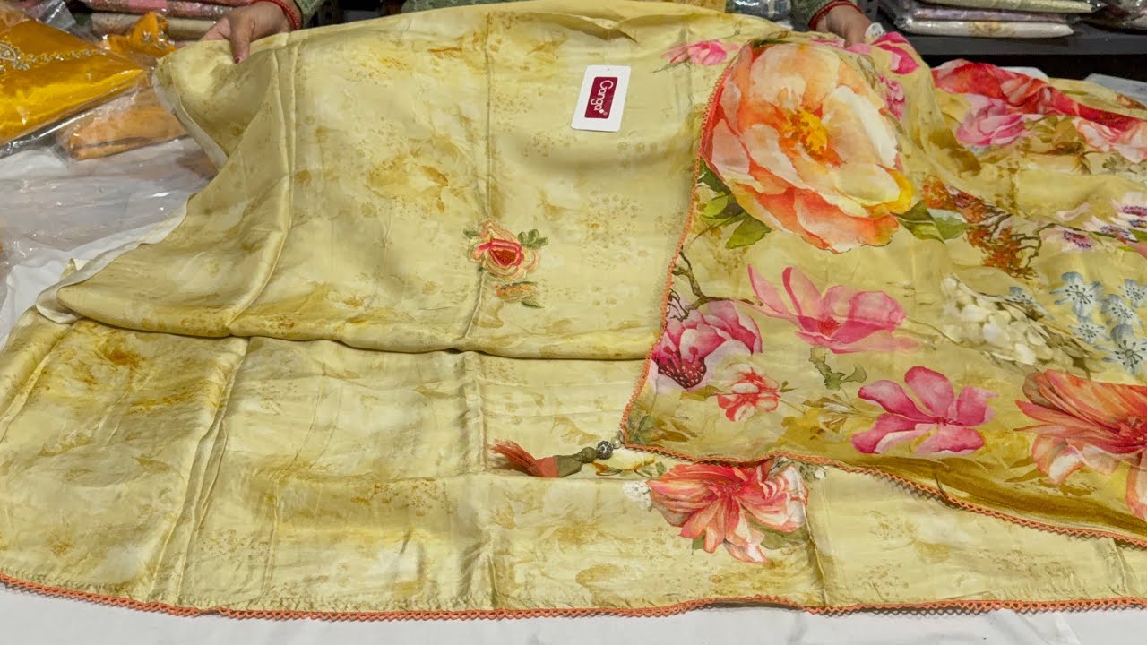 हल्दी स्पेशल !!💛yellow कलर के फैंसी पार्टी  वियर मिक्स वैराइटी सूट 🥳🎁@kamleshclothhouse #sale#new 