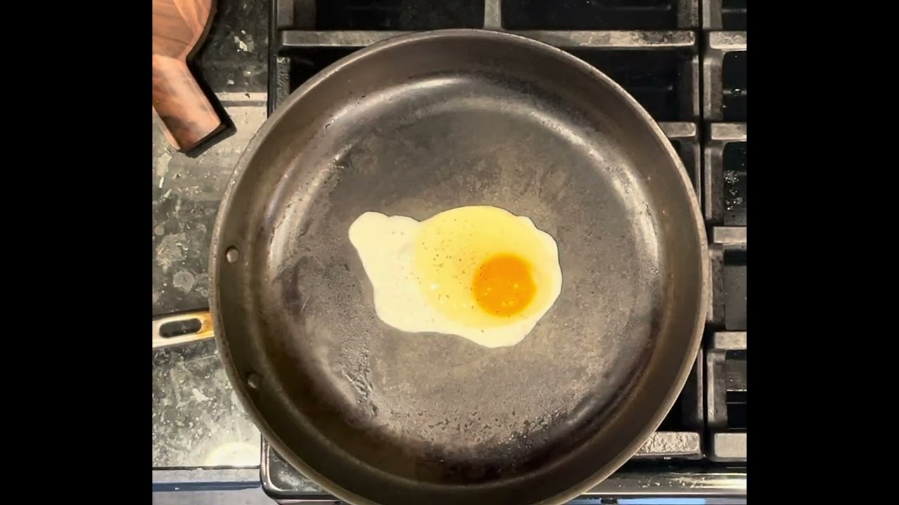 Misen Nitrided Carbon Nonstick pan egg with no oil test over medium heat ~8 weeks
