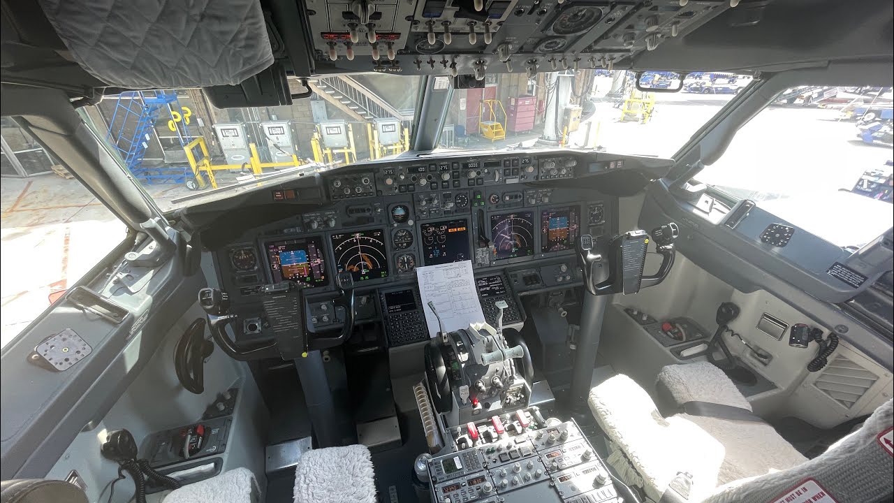 737 Cockpit Flows and Tour!