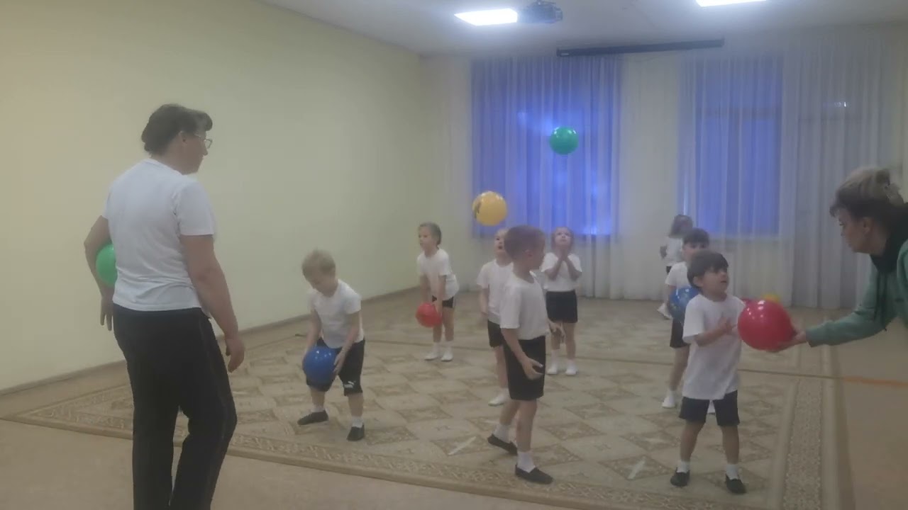 Занятие по физической культуре в старшей группе, 20.09.2023г.
