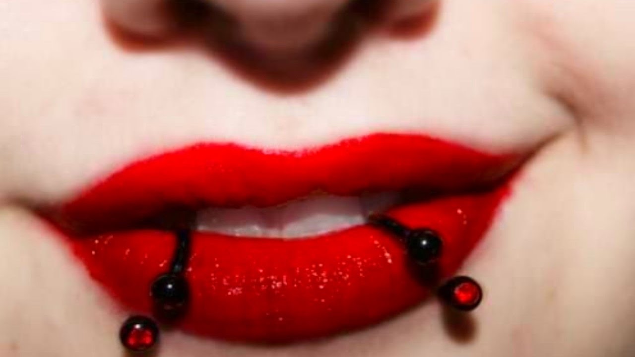 15 Sexy Snake Bites Piercing Ideas | TATTOO WORLD