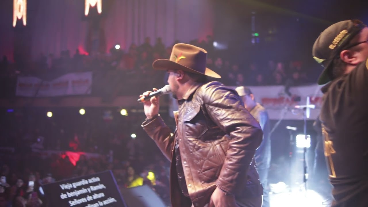 Miguel Comando -  La Cafetera (en vivo desde Tijuana)