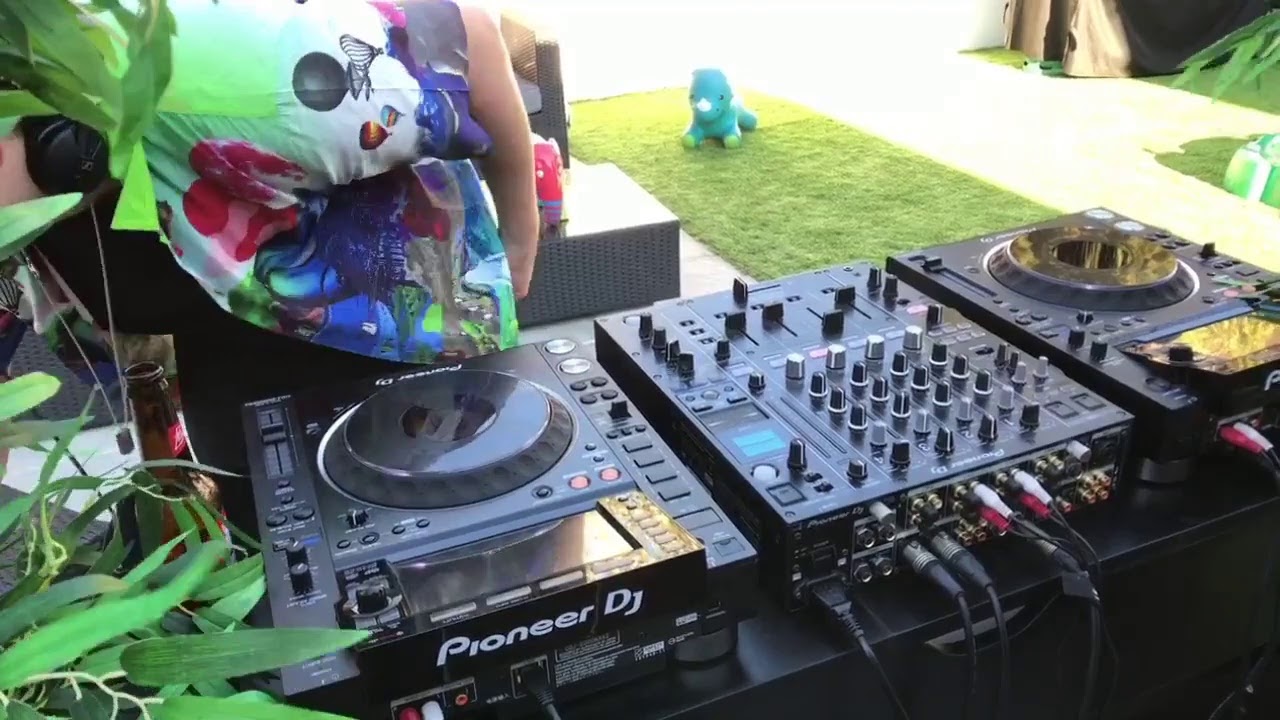 Sonny Fodera Live Stream in the Garden 🖤☀️🌴