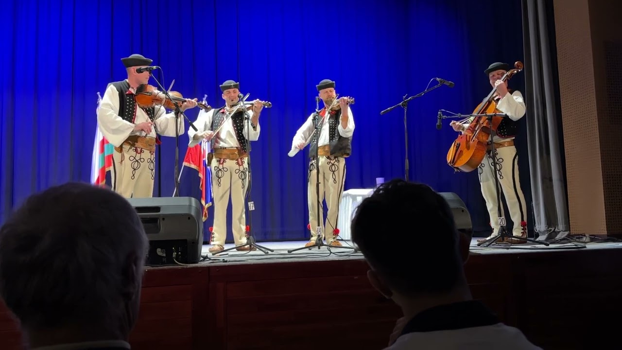 Diefčatko ľúbim ťa, Tutaje - Tutaje