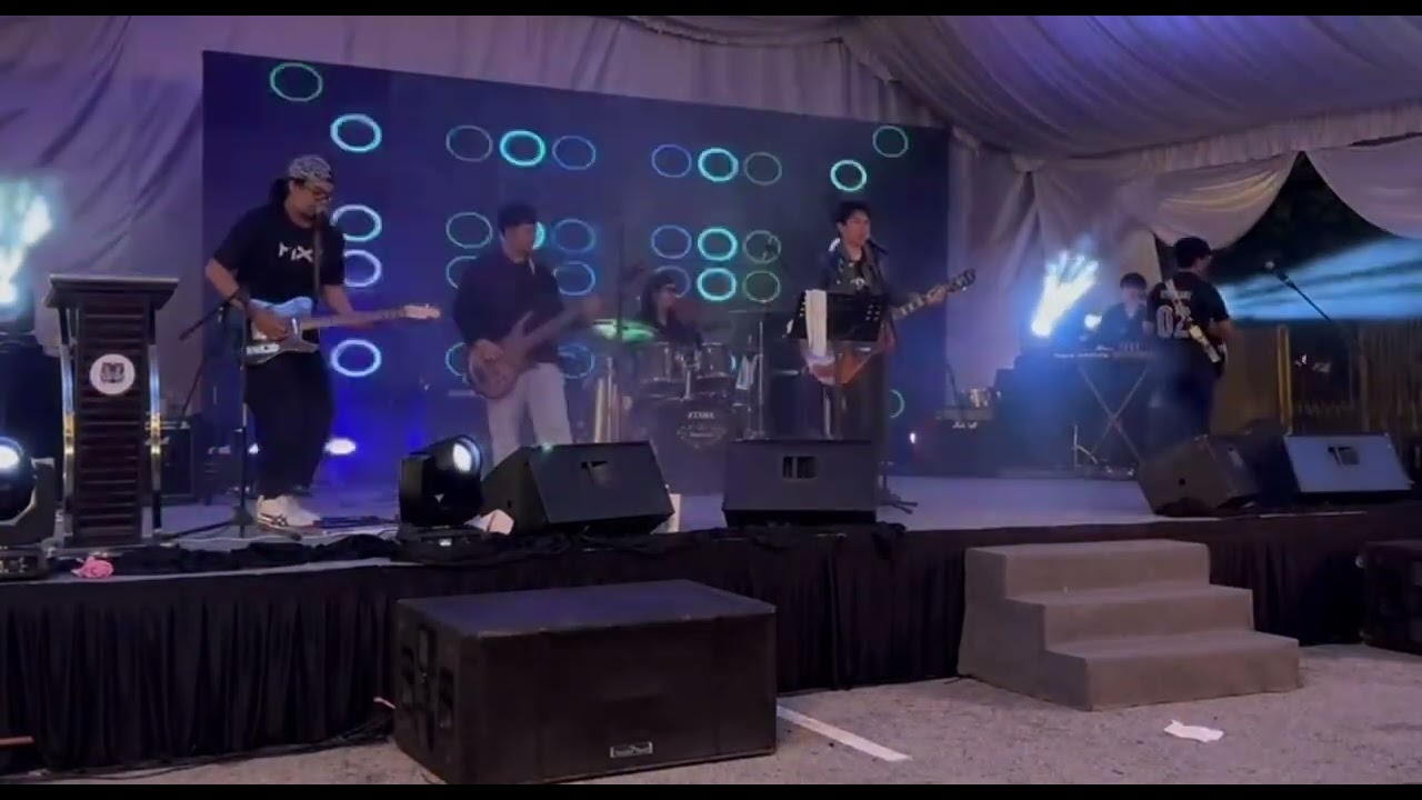 MXI ft. Adi Priyo - Aku Sedang Sedih || Live at Padang Kota Lama, Penang || Malaysia Urban Forum