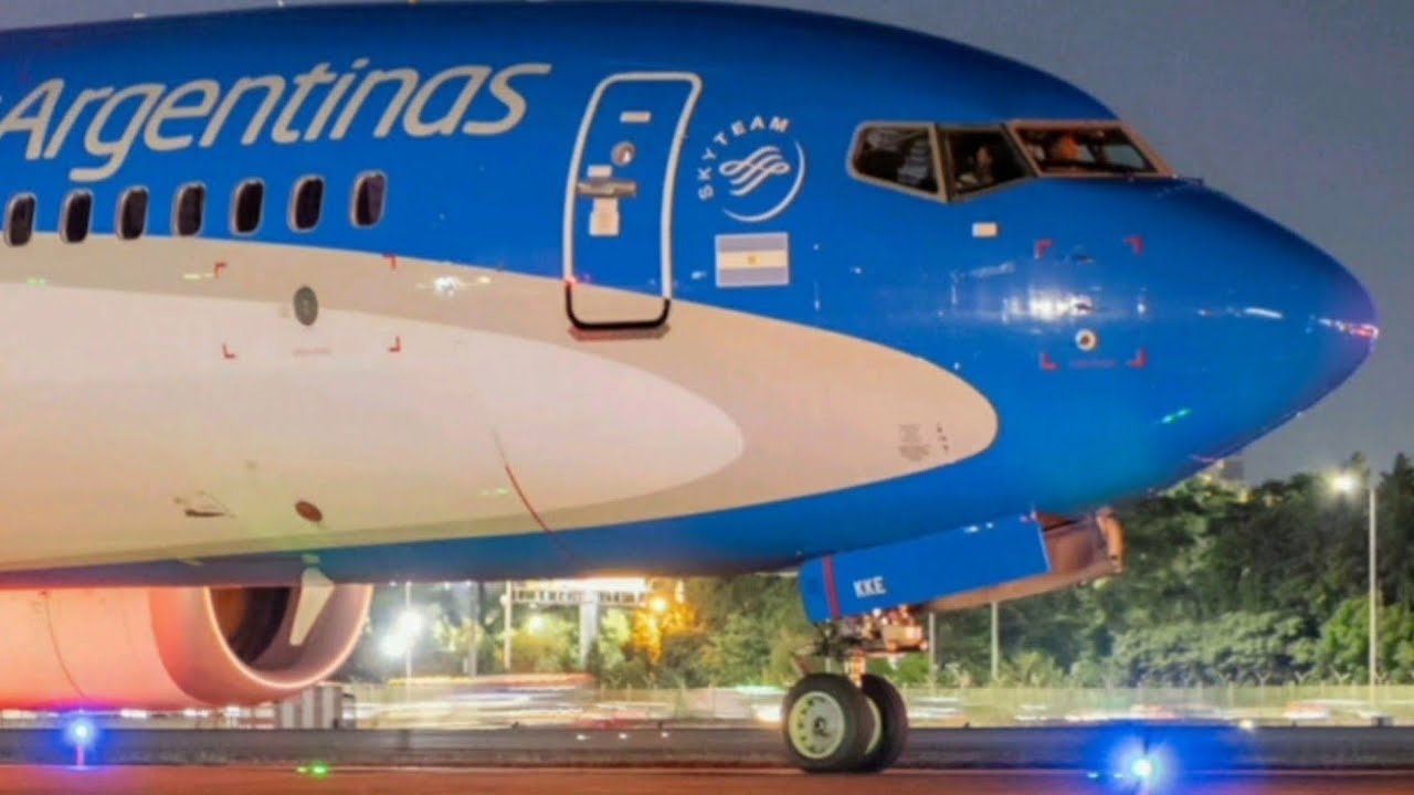 Dia Agitado no Aeroporto de Salvador - Show de Pousos e Decolagens ✔